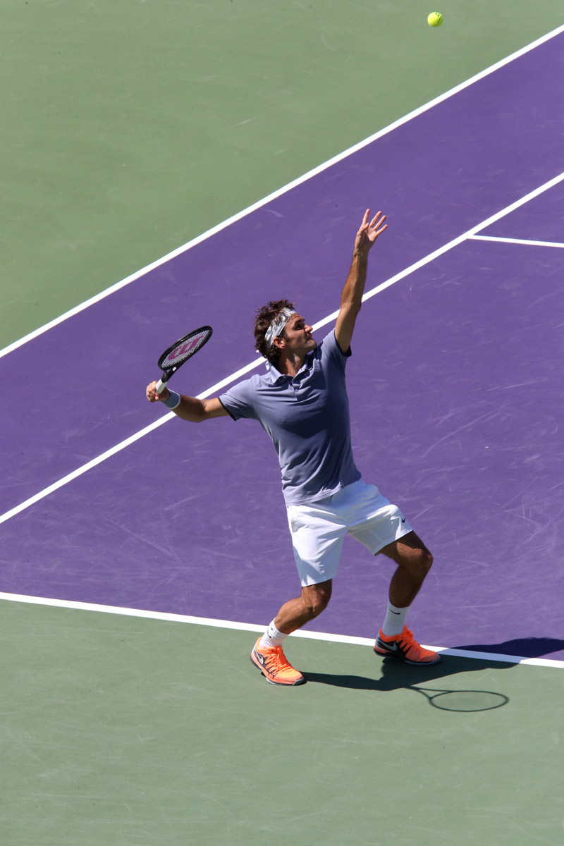 MIAMI, FLORIDA, SONY OPEN 21MAR2014, ROGER FEDERER AND HIS SHADOW SERVE